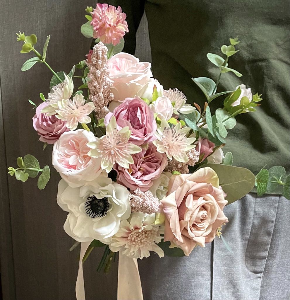 Pre Wedding 花球絲花花球註冊花球結婚花球自然花球 興趣及遊戲 手作 自家設計 文具及工藝 花 Carousell