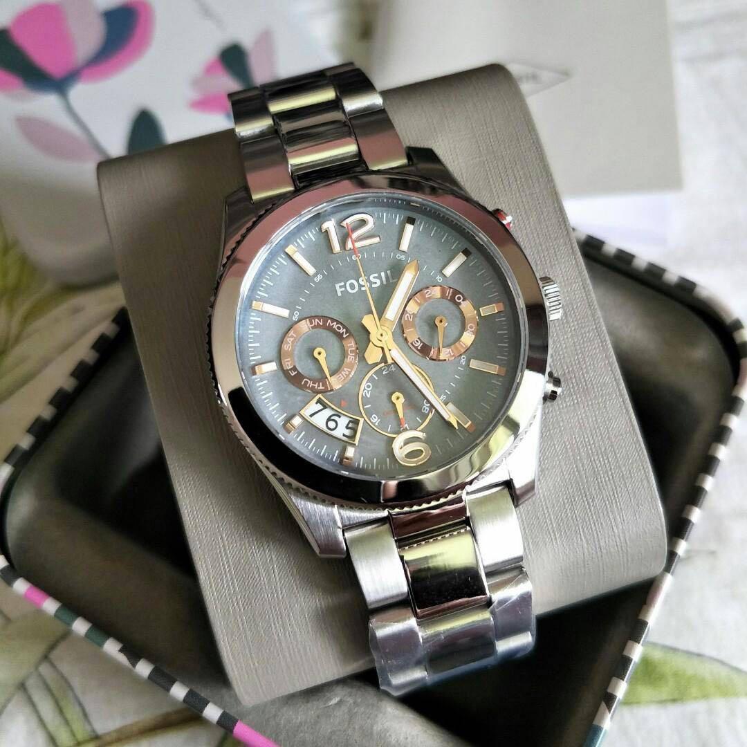 RESTOCK ORIGINAL FOSSIL BOYFRIEND GRAY MOTHER OF PEARL DIAL