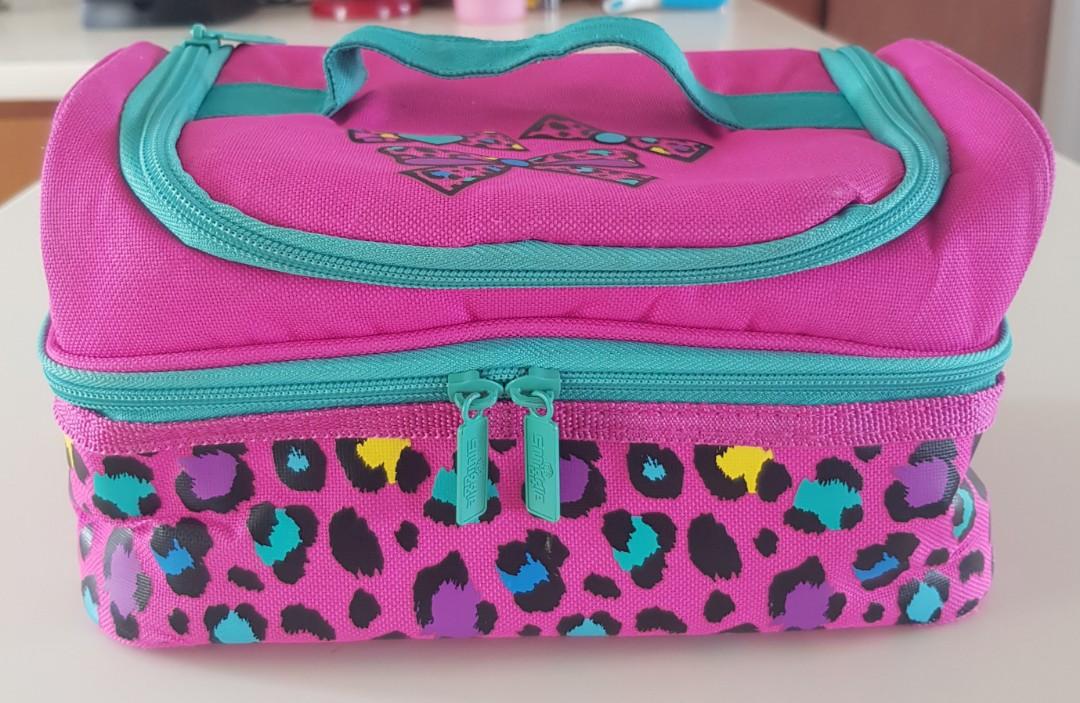 harga lunch box smiggle