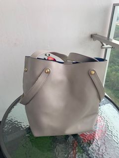 (Category: ) located in . Submitted by tk_thrifted (Listing ID 1145270239, Image 1). Description: .