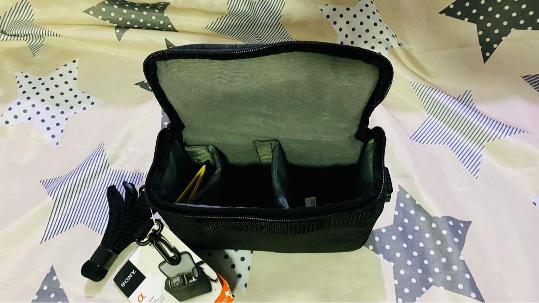 Sony Soft DSLR Carrying Bag (Category: Camera Bags & Carriers) located in Butuan. Submitted by boldeagle.415425 (Listing ID 1145249423, Image 3). Description: Original Sony DSLR Carrying Bag.
