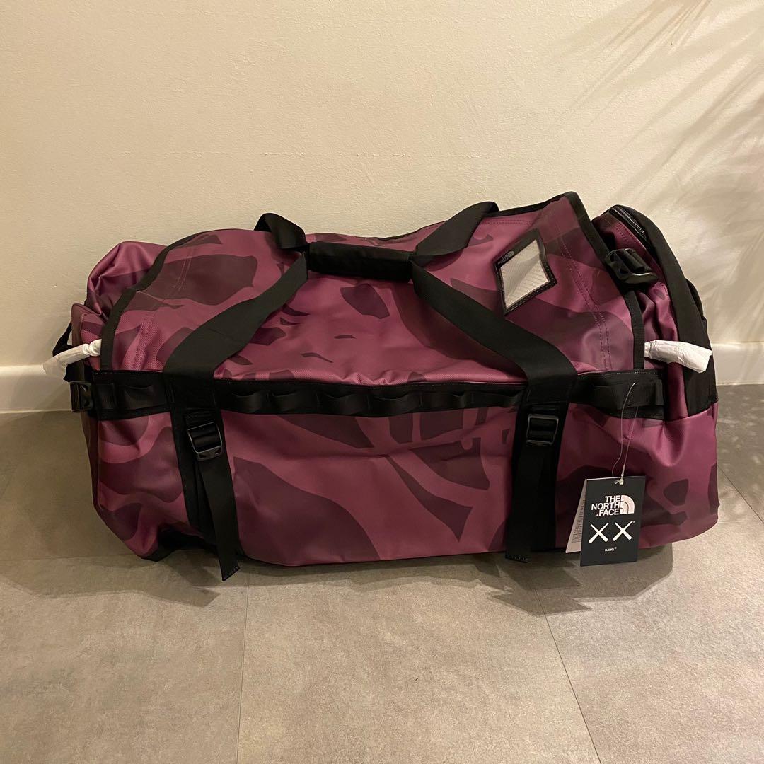 THE NORTH FACE XX KAWS ベースキャンプナイロンバッグ North Face x Kaws 'Basecamp' Duffel Bag – Fashionably Yours