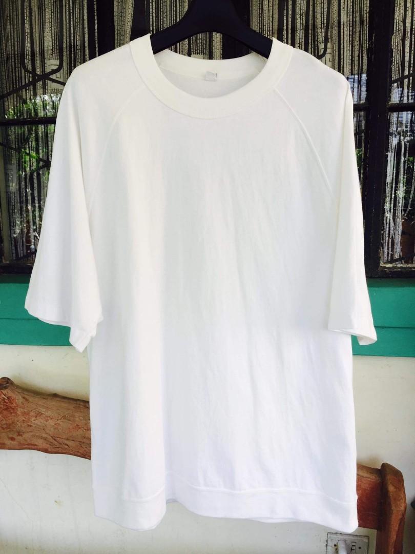 UNIQLO OVERSIZED WHITE SHIRT Men s Fashion Tops Sets Tshirts