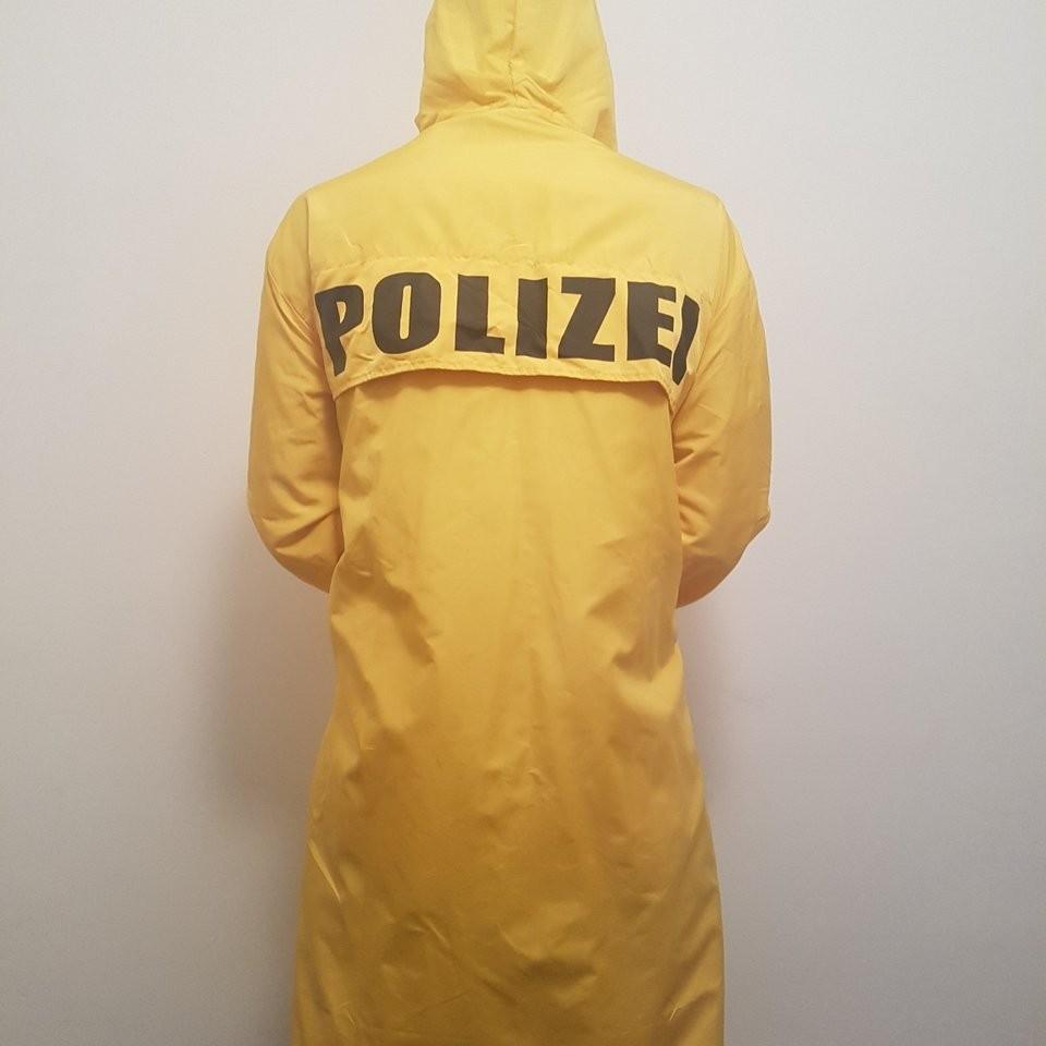 Vetements best sale polizei raincoat