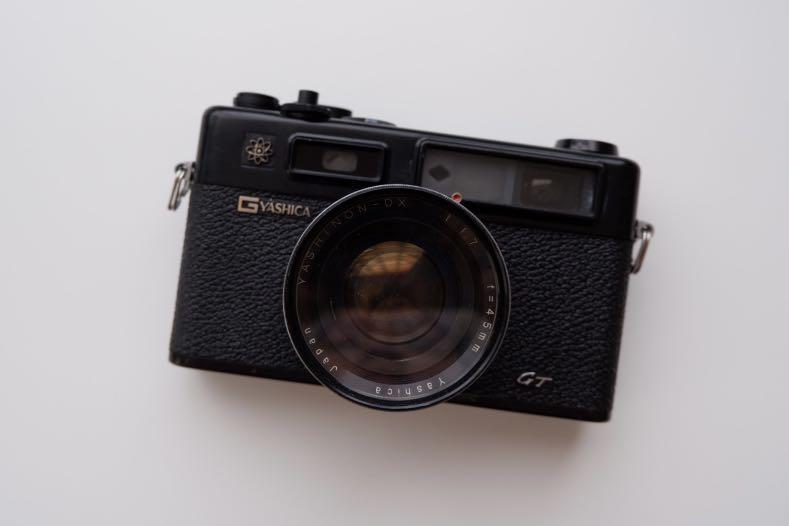 Yashica Electro 35-GT (Category: Cameras) located in Cavite. Submitted by mangoyard (Listing ID 1145408049, Image 1). Description: Yashica Electro 35-GT (35mm compact rangefinder) - Fully functional - Tested with film - Clean lens, no fungus or haze - Clear viewfinder, rangefinder patch is bright and contrasty - Comes with a lens filter - Uses 4 LR44 batteries .