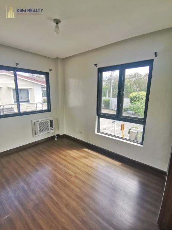 3 Bedroom Townhouse For Rent in Woodsville Residences Merville