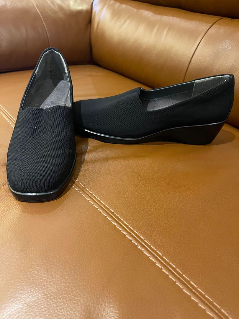 AEROSOLES BLACK SHOES