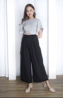 (Category: ) located in . Submitted by stylepalette (Listing ID 1145492918, Image 1). Description: .