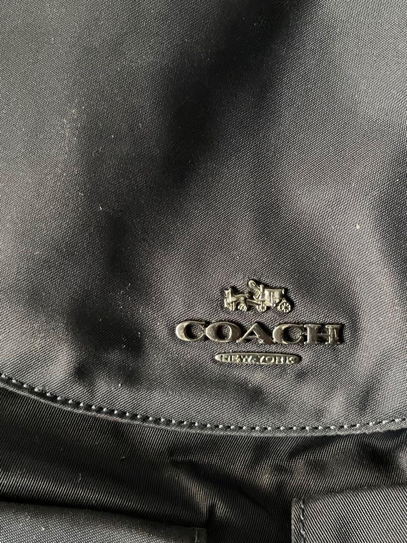 Authentic Coach Nylon Bacpack (Category: Luxury Bags & Wallets) located in Taguig. Submitted by jilll18 (Listing ID 1145459594, Image 2). Description: Still nego ! Very nice and versatile :)) Still in very goof condition.