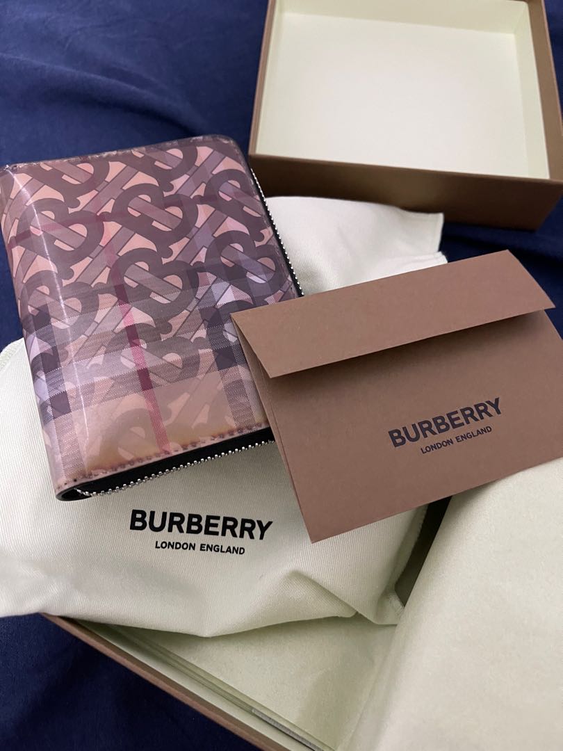 Burberry Hologram Bifold & Zipped Wallets, Women's Fashion, Bags ...