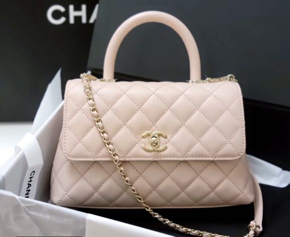 Chanel 22p Coco Handle Light Pink Small LGHW , Luxury, Bags & Wallets on  Carousell