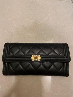 Chanel boy 羊皮長夾