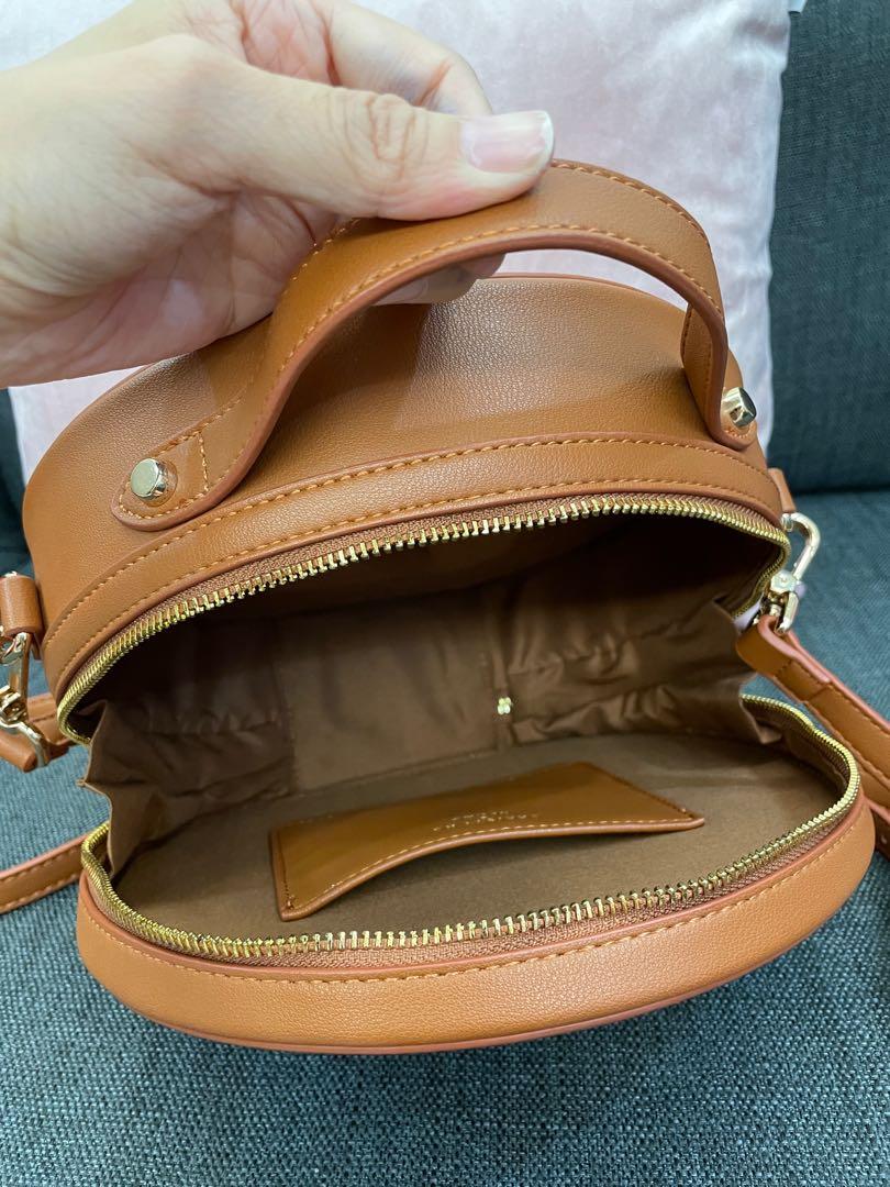 REJECT Christy Ng Adelaide shoulder bag, Women's Fashion, Bags & Wallets, Shoulder  Bags on Carousell