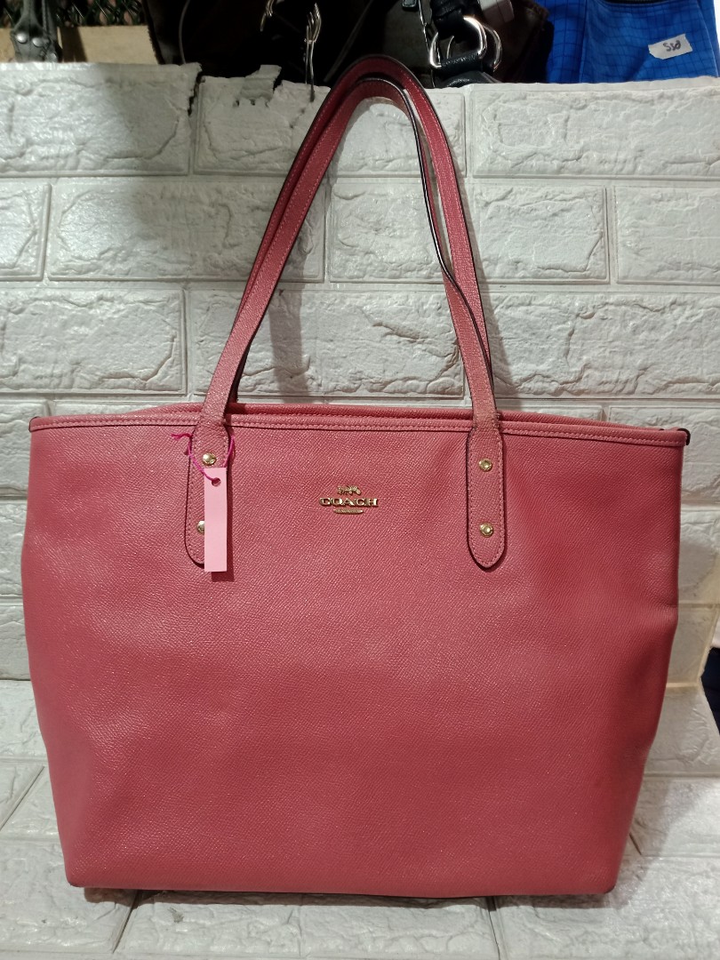 Coach legit, Luxury, Bags & Wallets on Carousell