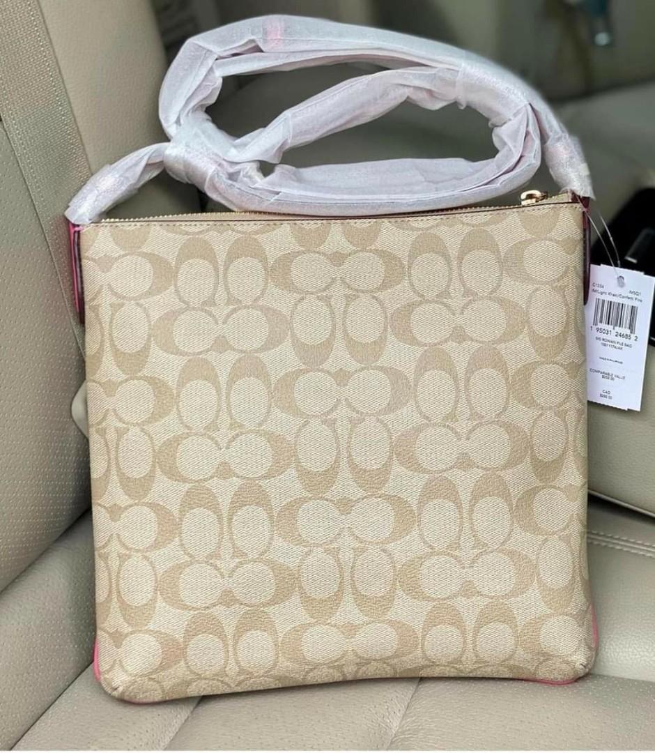 Coach Signature Rowan File Bag (Category: Luxury Bags & Wallets) located in Santa Cruz. Submitted by janelovebagswatchesshoesph (Listing ID 1145493434, Image 2). Description: complete inclusion.