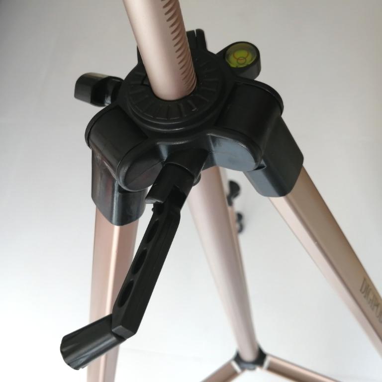 DigiPod SL1800 Camera Tripod. With Sling Bag., Photography, Photography