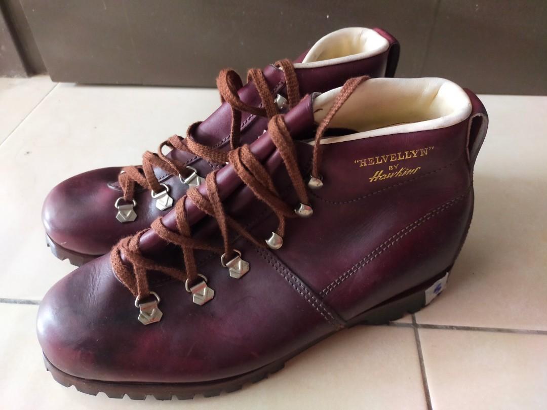 Hawkins walking deals boots