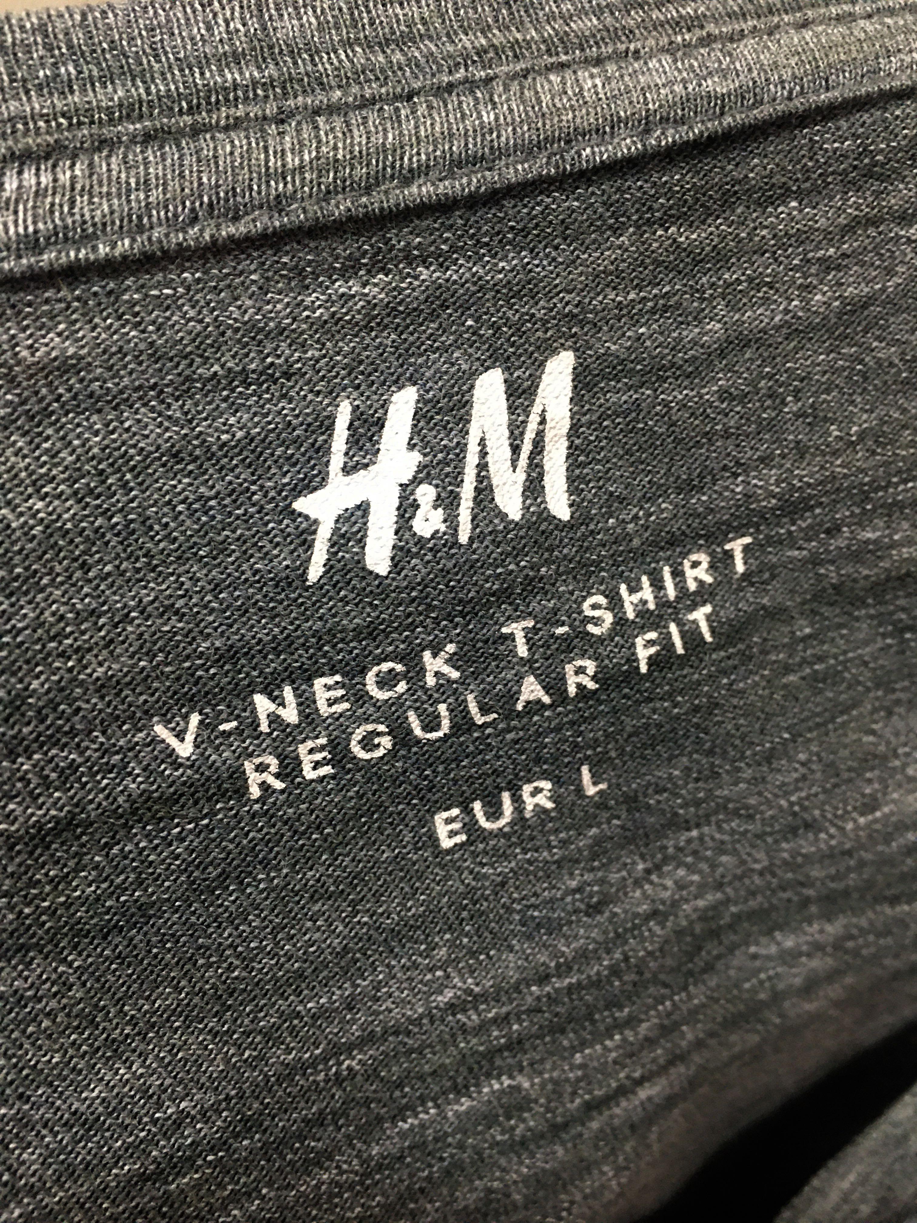 H M V neck t shirt gray authentic Men s Fashion Tops Sets