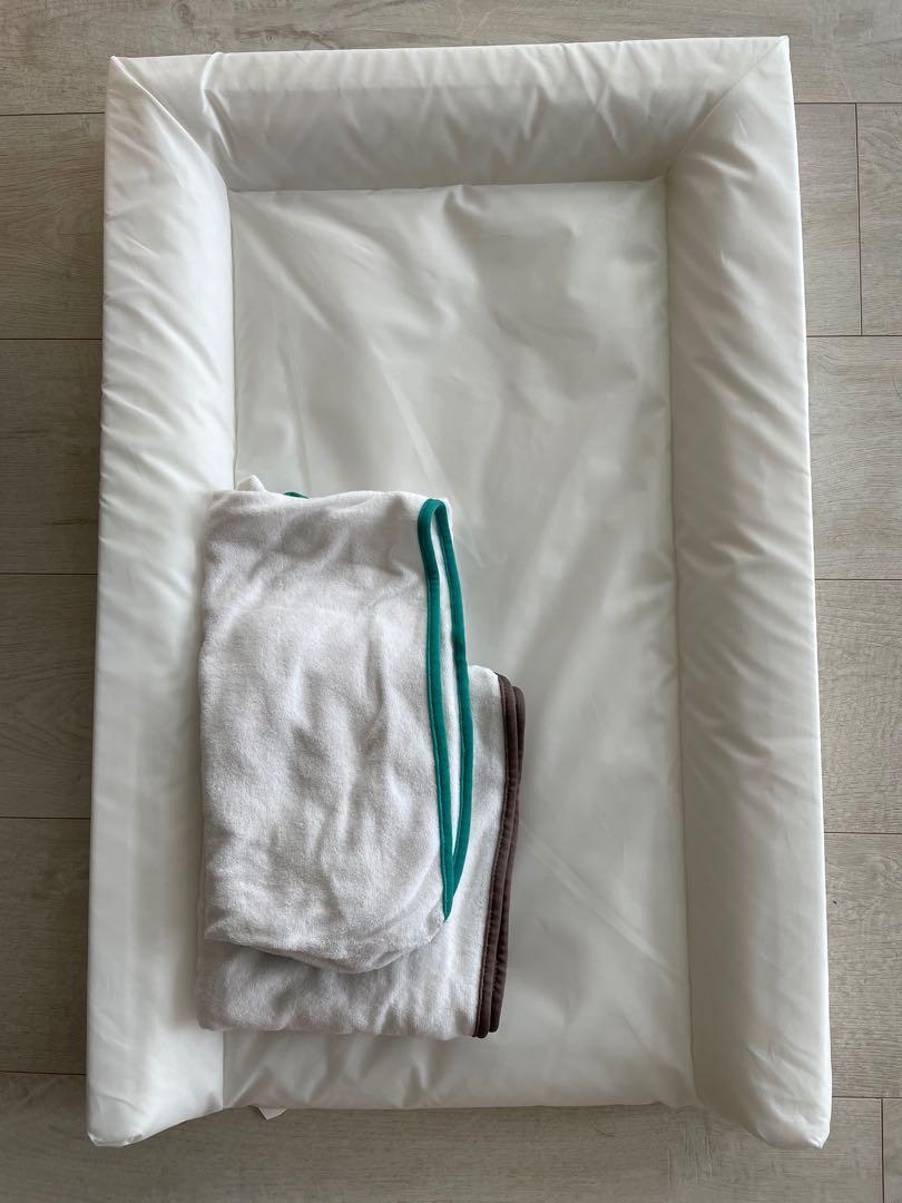 Vadra outlet changing pad
