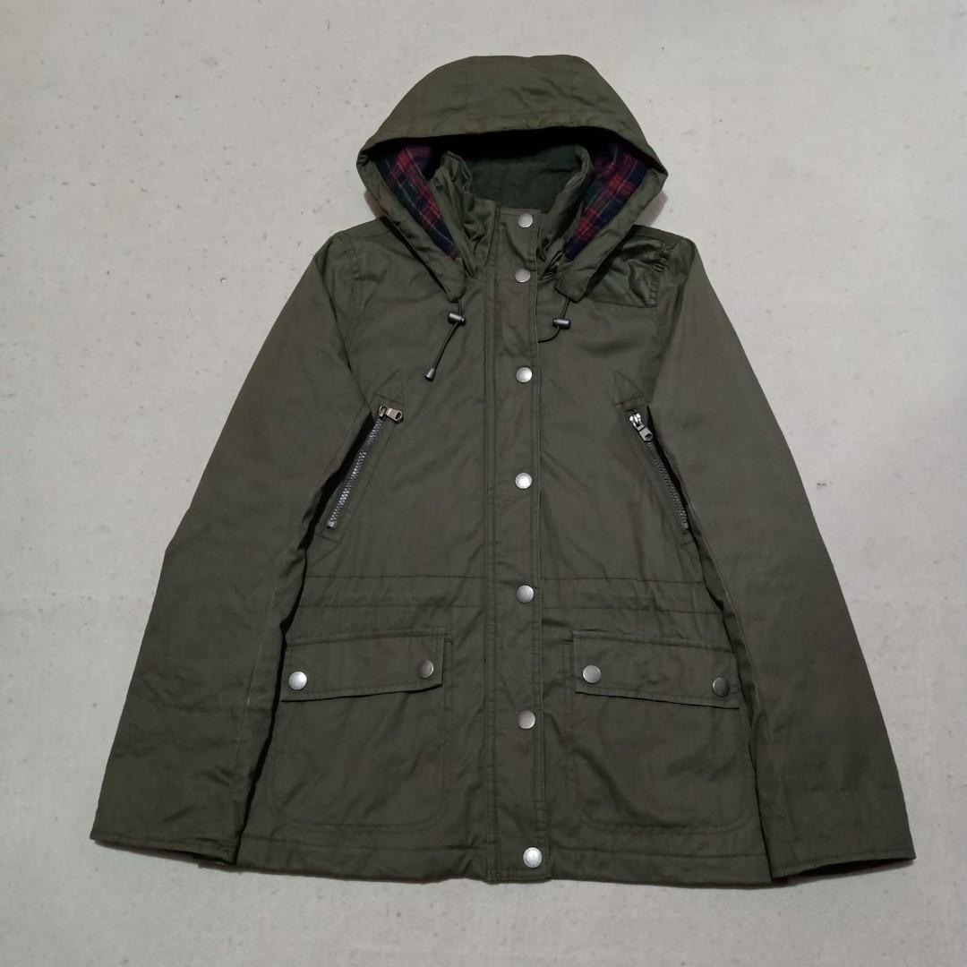 Label of graded goods H&M Parka outdoor jacket, Fesyen Wanita ...