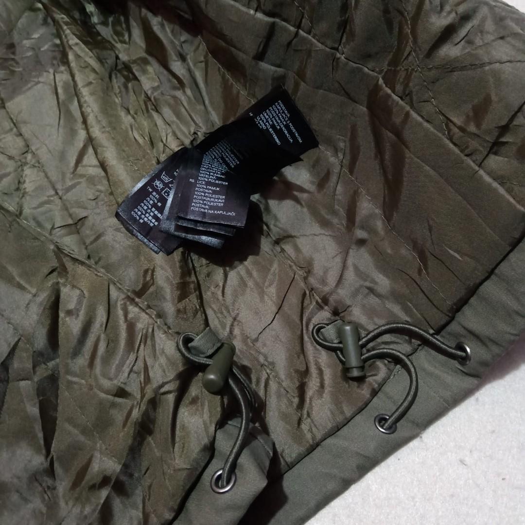 Label of graded goods H&M Parka outdoor jacket