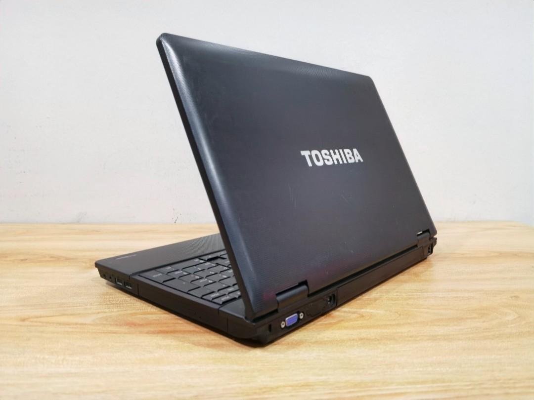 Laptop Toshiba Satellite B452/H Black LED 15.6inch ( Celeron 