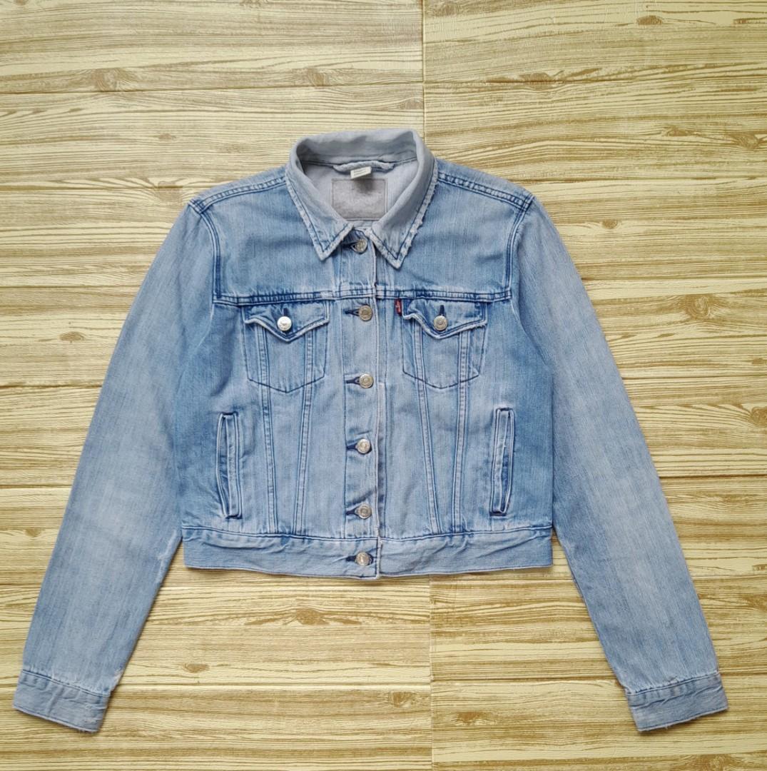 LEVI'S crop women ripped wash denim 