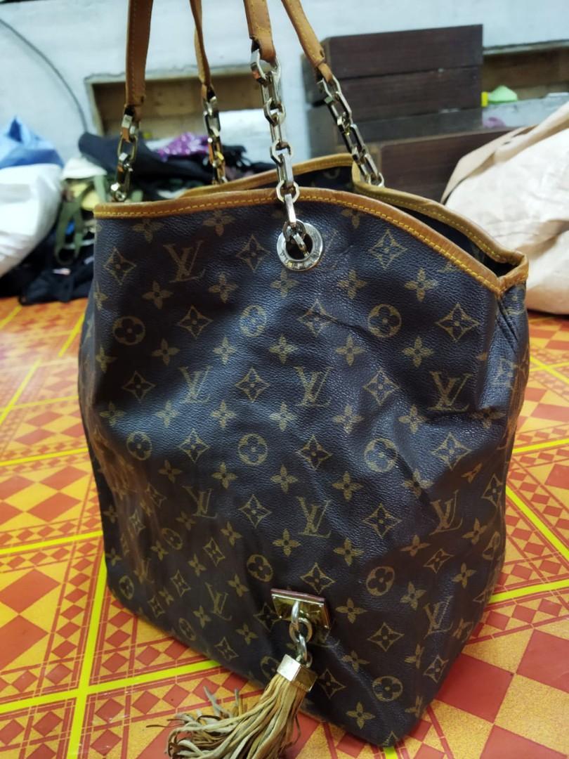 LV Automne-Hiver 2008 Bag, Luxury, Bags & Wallets on Carousell