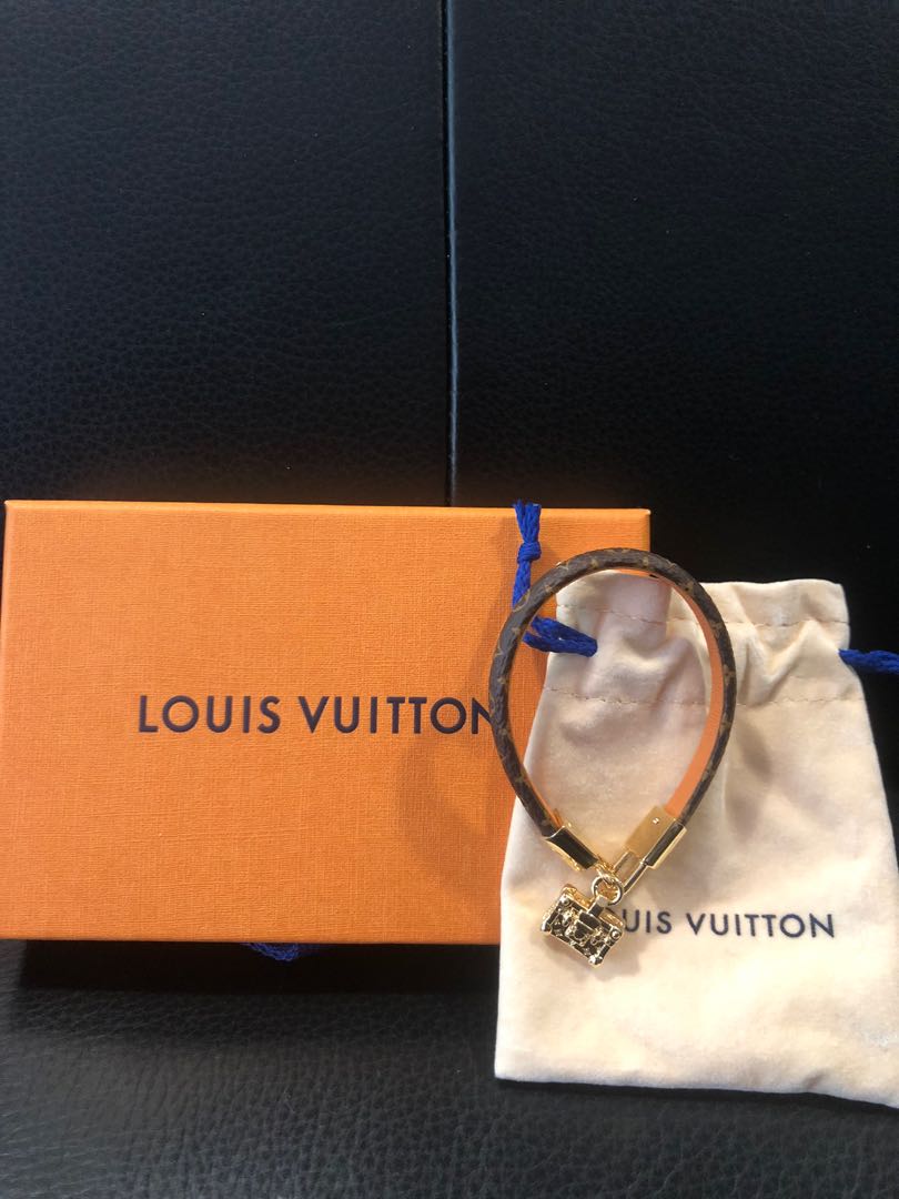 Louis Vuitton Petite Malle Charm Bracelet Size S