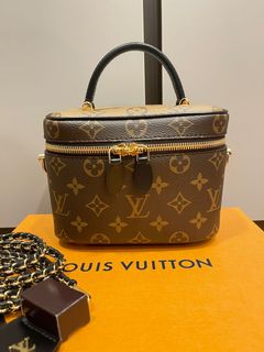 (Category: ) located in . Submitted by exquisitesfinds (Listing ID 1145580398, Image 1). Description: .