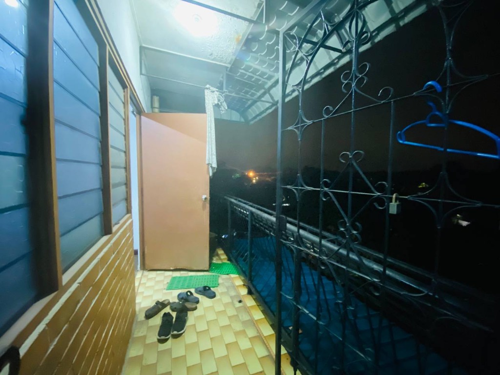 Nego Flat Pkns Seksyen 17 Shah Alam Blok 10 Good Location Property For Sale On Carousell