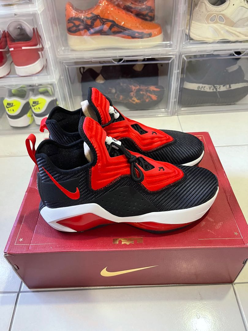 Lebron soldier bred hot sale