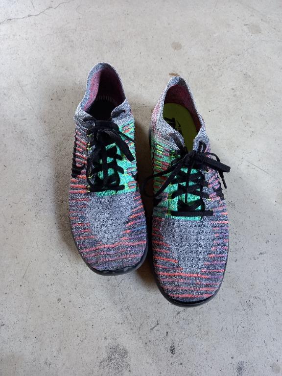 nike run natural free and flexible