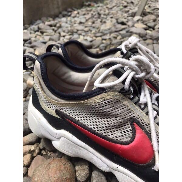 nike spiridon 16 black