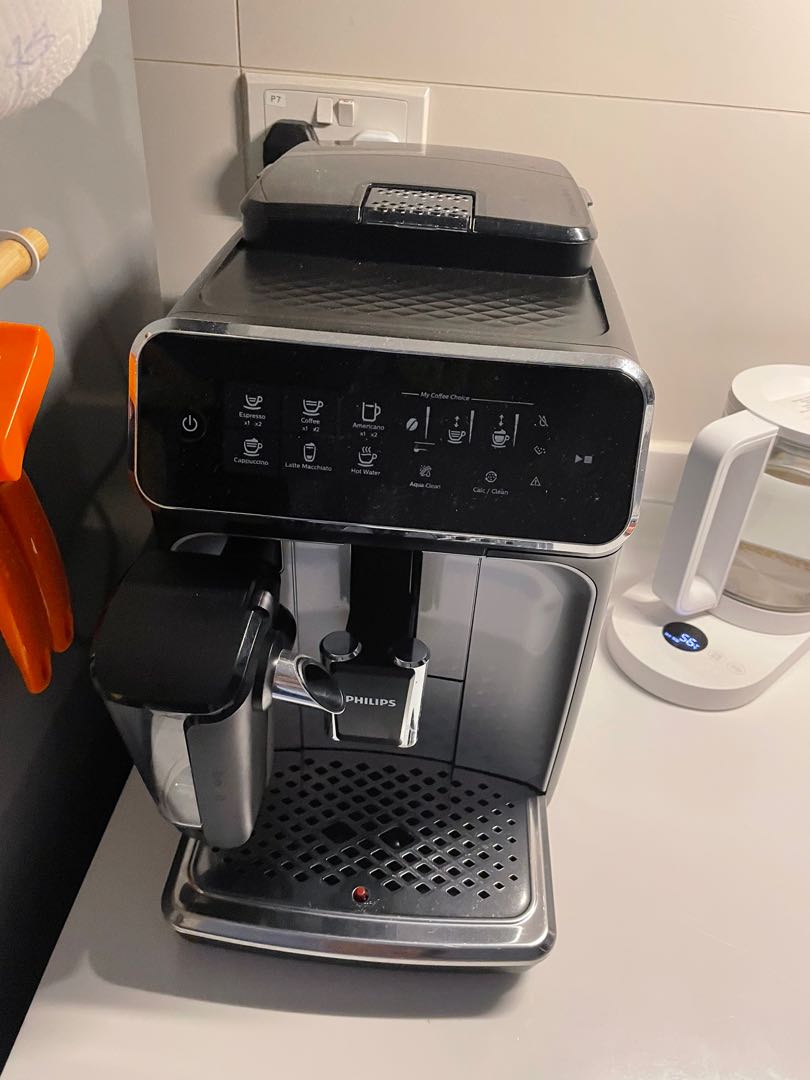 PHILIPS Series 3200 Fully Automatic Espresso Machine EP3246/70, TV