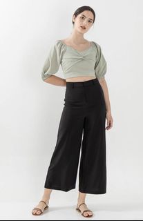 (Category: ) located in . Submitted by stylepalette (Listing ID 1145492878, Image 1). Description: .