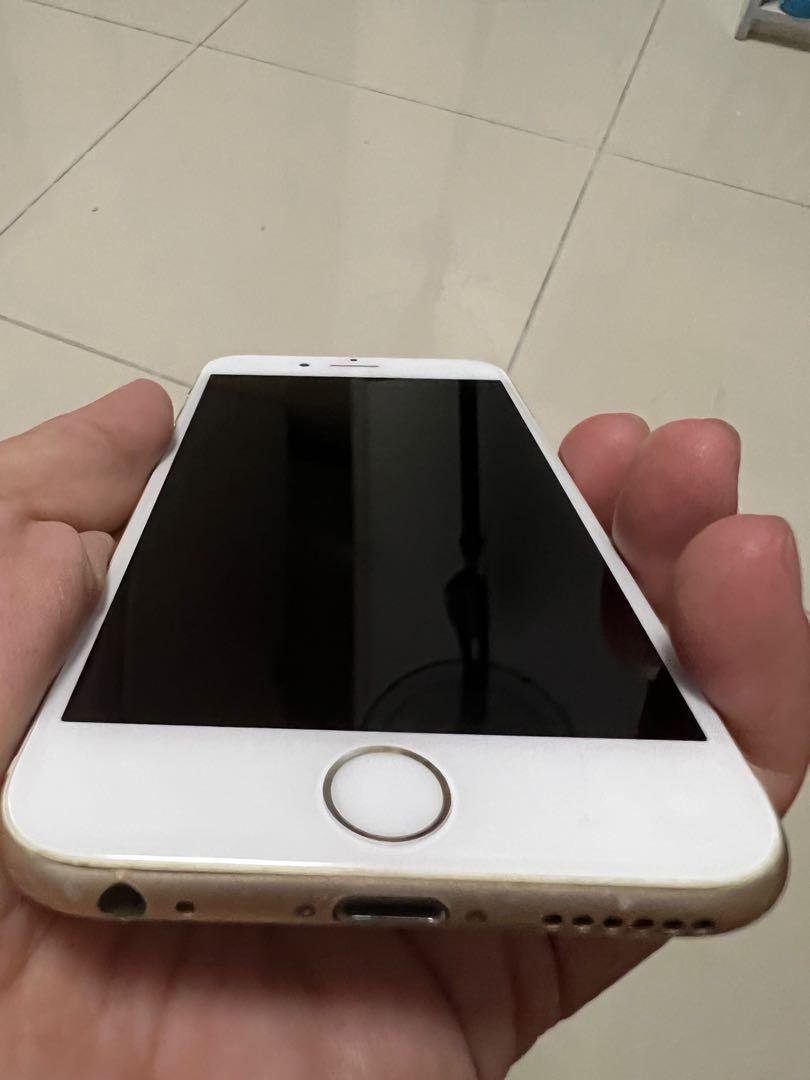 Pre-loved iPhone 6+ Rose Gold 64Gb (Category: iPhone 6 Series) located in Pasay City. Submitted by cheerspeachy (Listing ID 1145556844, Image 3). Description: iPhone 6s Plus 64gb Open line - works with any local network 💛 Smooth 💛 All buttons are working 💛 Responsive fingerprint 💛 Battery Capacity: 72% RFS: Have upgraded to the latest model No box; comes with charging cable.