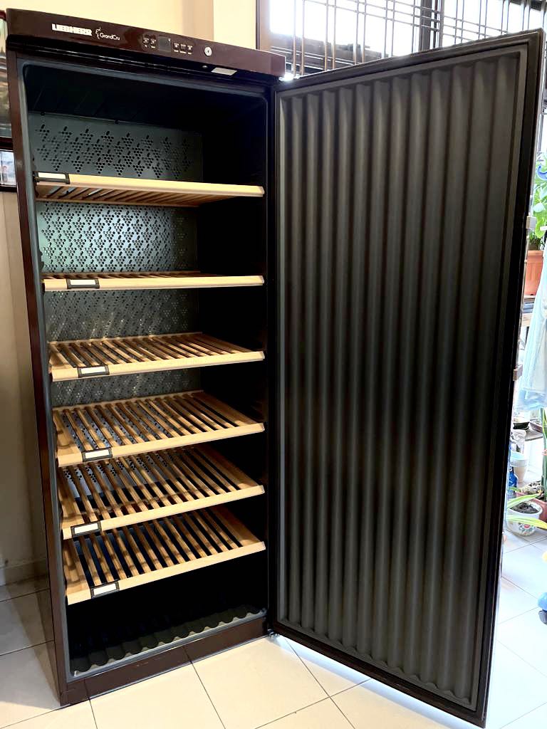 Liebherr 312 bottle wine fridge online