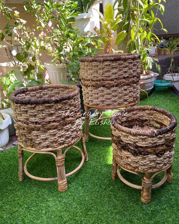 RATTAN BASKET/RATTAN PLANT STAND/PLANTERS BASKET, Furniture & Home