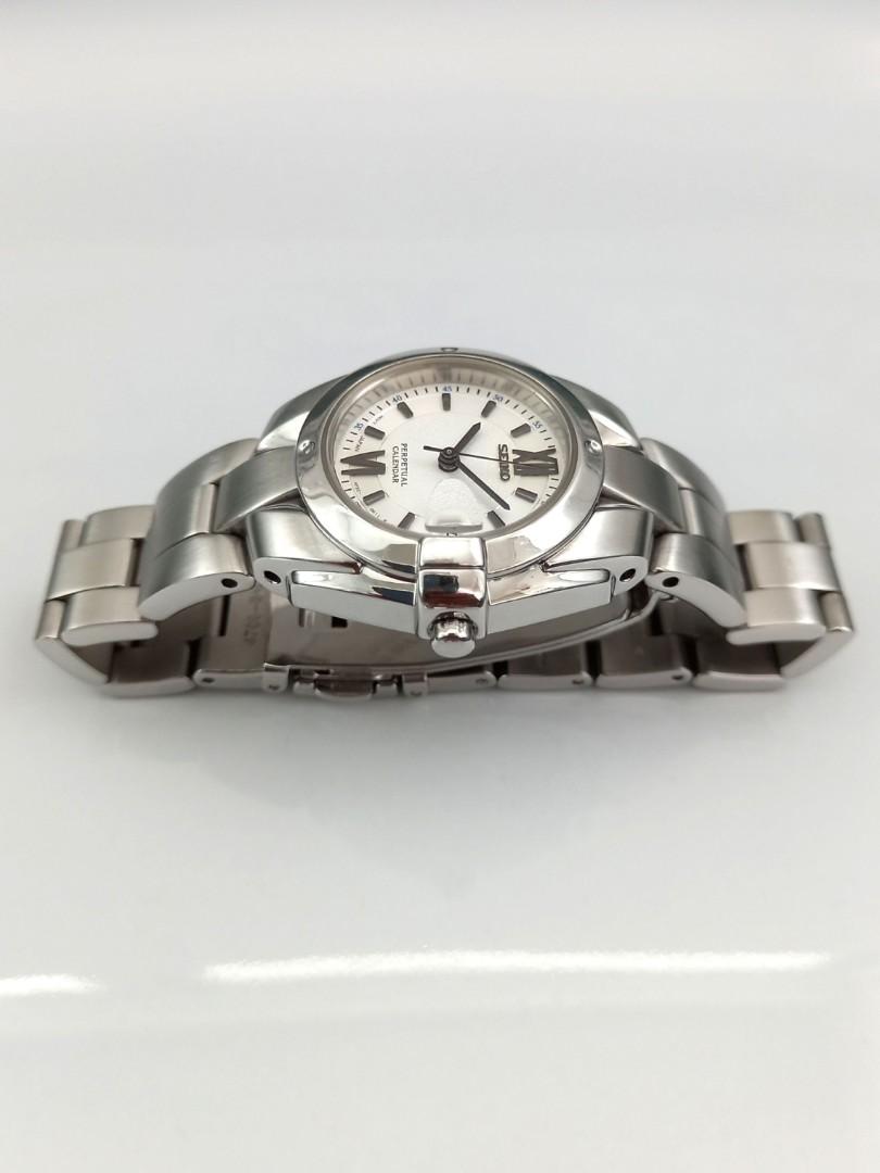 Seiko Perpetual Calendar 4F32-0019, Men's Fashion, Watches & Accessories,  Watches on Carousell