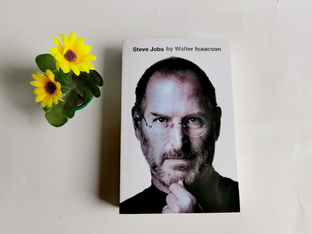 Steve Jobs by Walter Isaacson, Hobbies & Toys, Books & Magazines