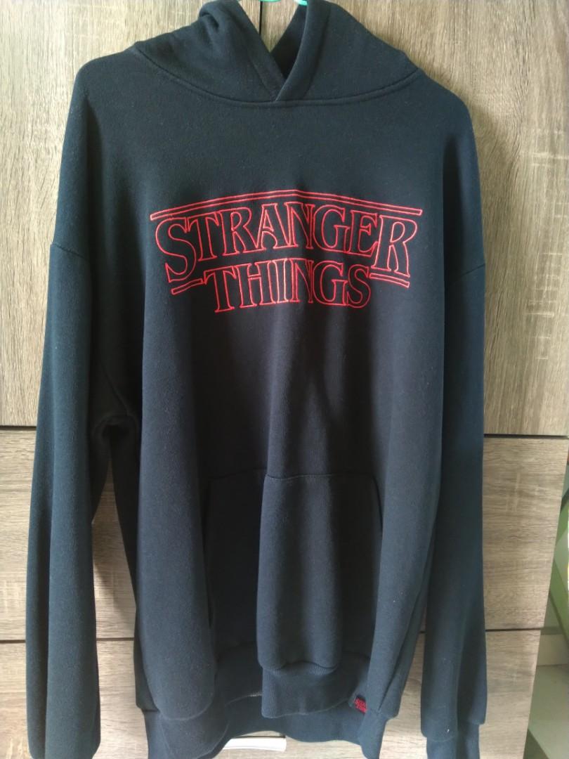 Sweater stranger things pull and bear sales