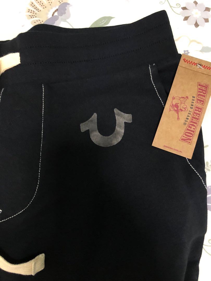 True religion top sweat outfit