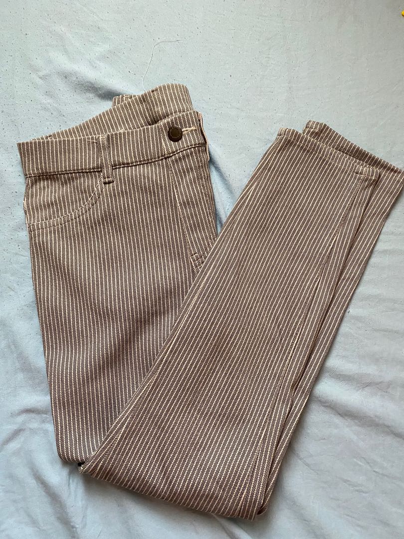 UNIQLO jeans, Women's Fashion, Bottoms, Jeans on Carousell