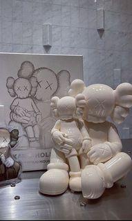 White Kaws Holiday Changbai
