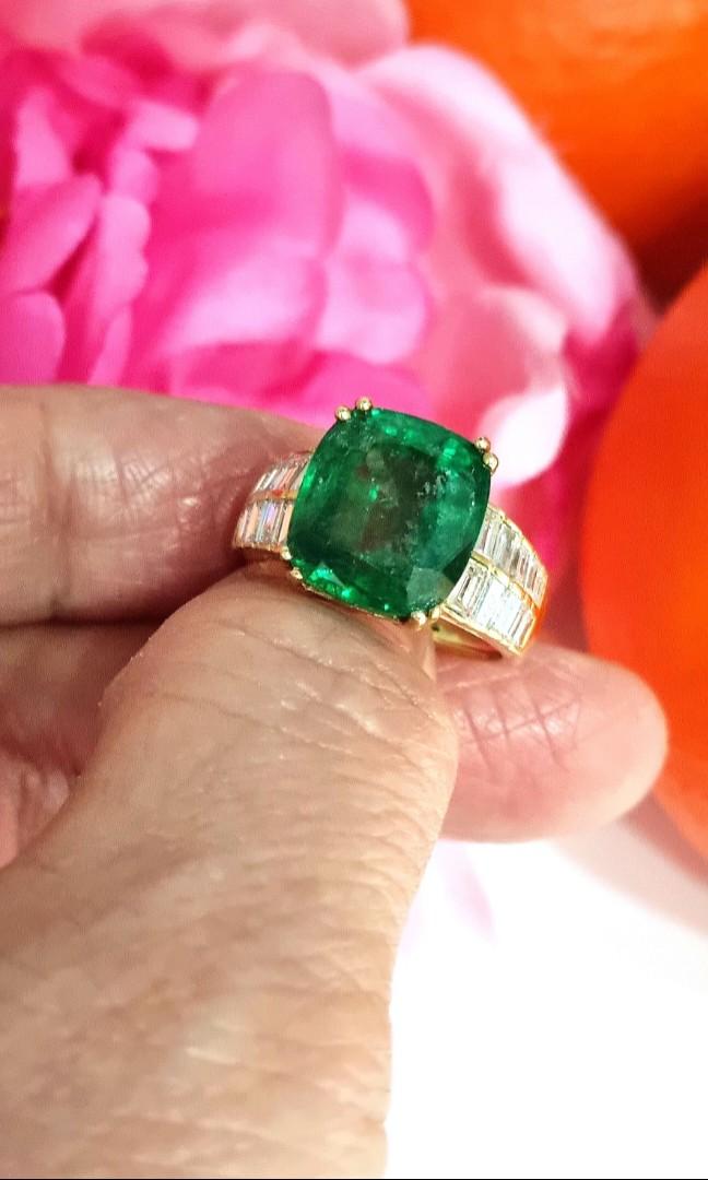 Gold emerald diamond ring on sale