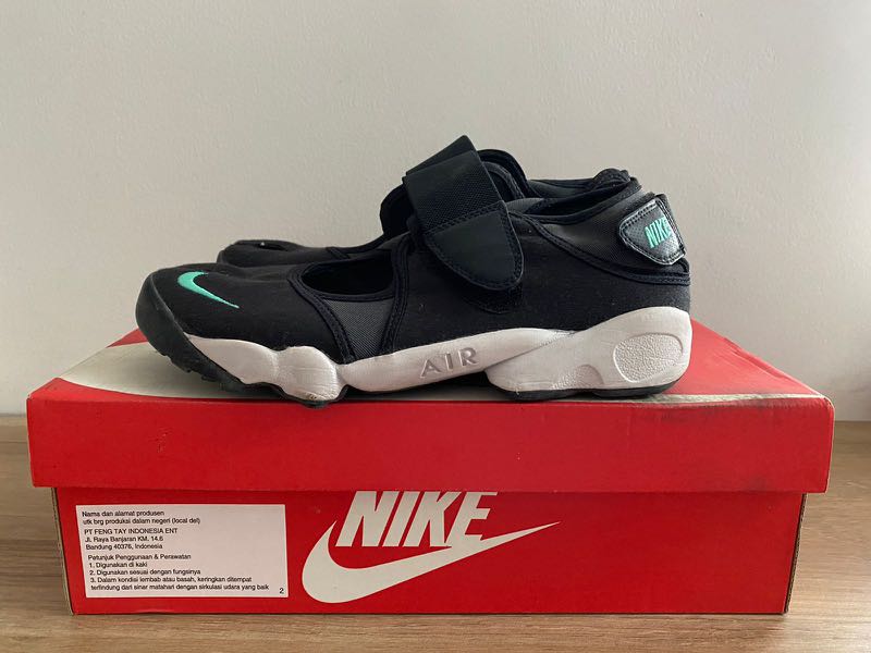 Nike air sale rift adult