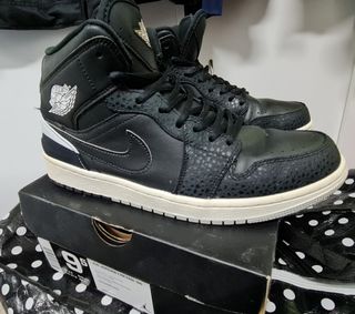 (Category: ) located in . Submitted by kicksscify23 (Listing ID 1145653510, Image 1). Description: .