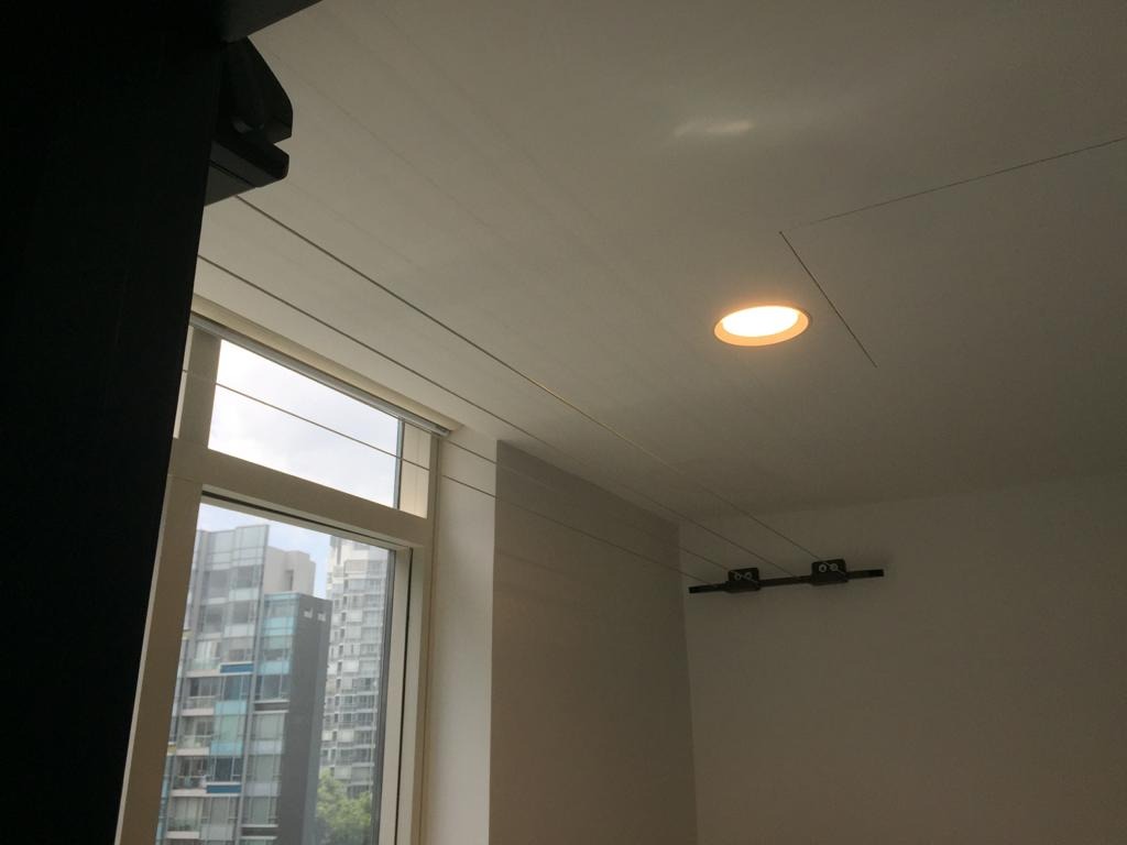 Daytek Australian Made Retractable 4 lines, Furniture & Home Living