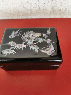 Black lacquer mother of pearl design jewellery box